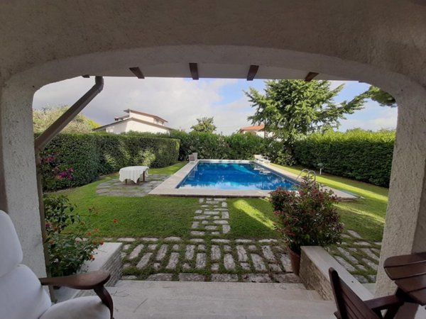 casa indipendente in affitto a Luni in zona Dogana