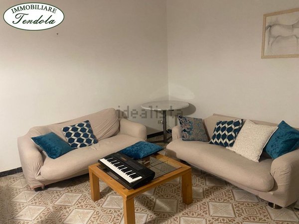 casa indipendente in affitto a Luni