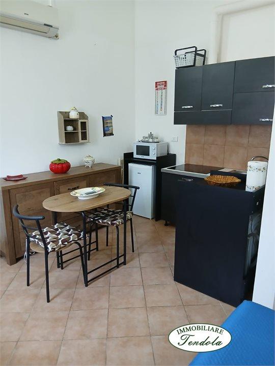 appartamento in affitto a Luni in zona Casano