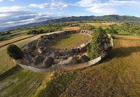 appartamento in affitto a Luni