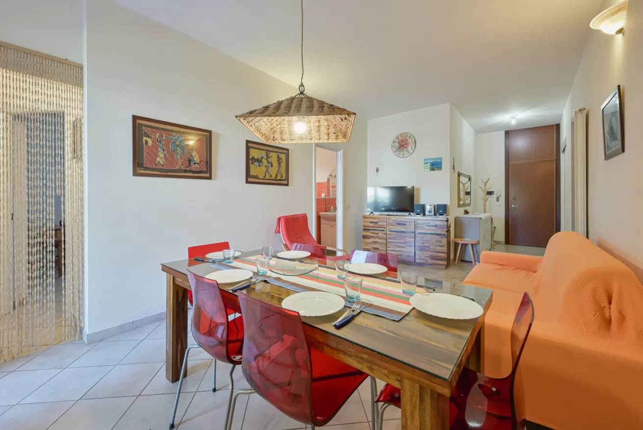 appartamento in affitto a Luni