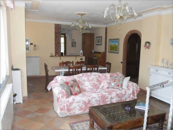 appartamento in affitto a Riccò del Golfo di Spezia