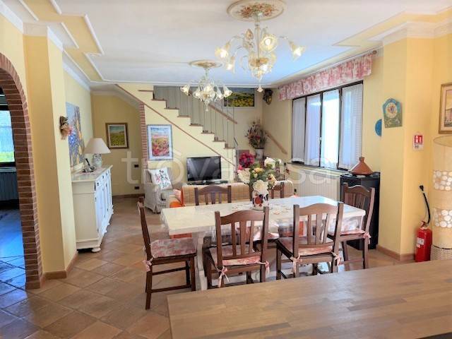 casa indipendente in affitto a Riccò del Golfo di Spezia in zona Quaratica