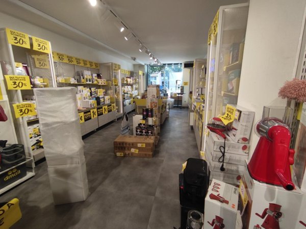 locale commerciale in affitto a Santo Stefano di Magra