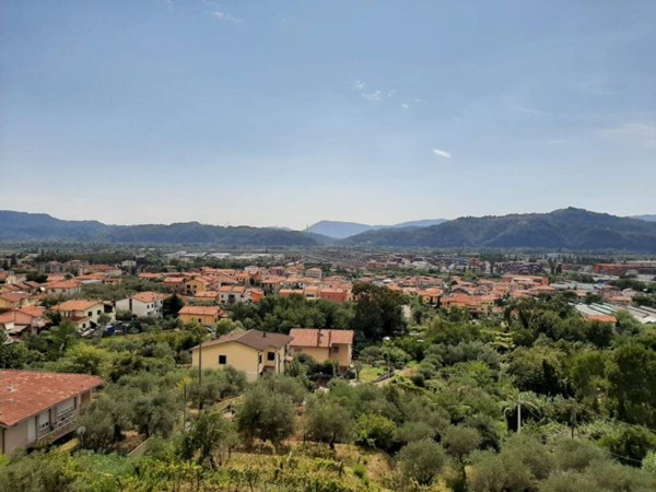 appartamento in affitto a Santo Stefano di Magra