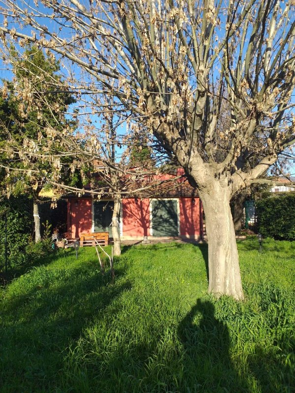 casa indipendente in affitto a Santo Stefano di Magra in zona Ponzano Magra