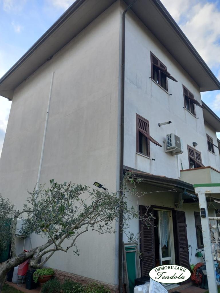 casa indipendente in affitto a Sarzana in zona San Lazzaro