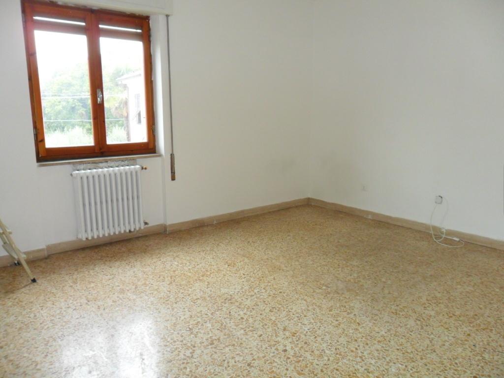 appartamento in affitto a Sarzana
