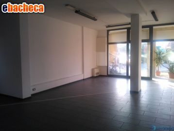 negozio in affitto a Sarzana