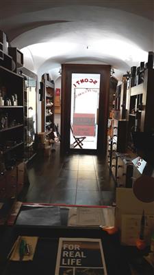 negozio in affitto a Sarzana
