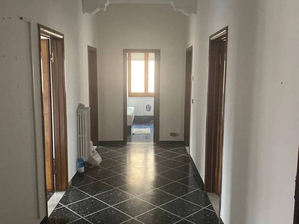 appartamento in affitto a Sarzana