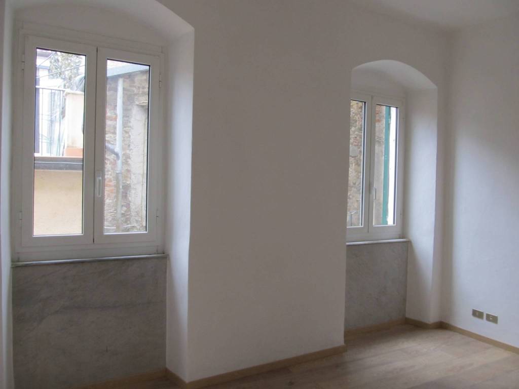 appartamento in affitto a Sarzana