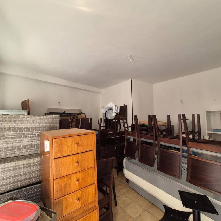 negozio in affitto a Sarzana