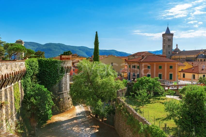 appartamento in affitto a Sarzana