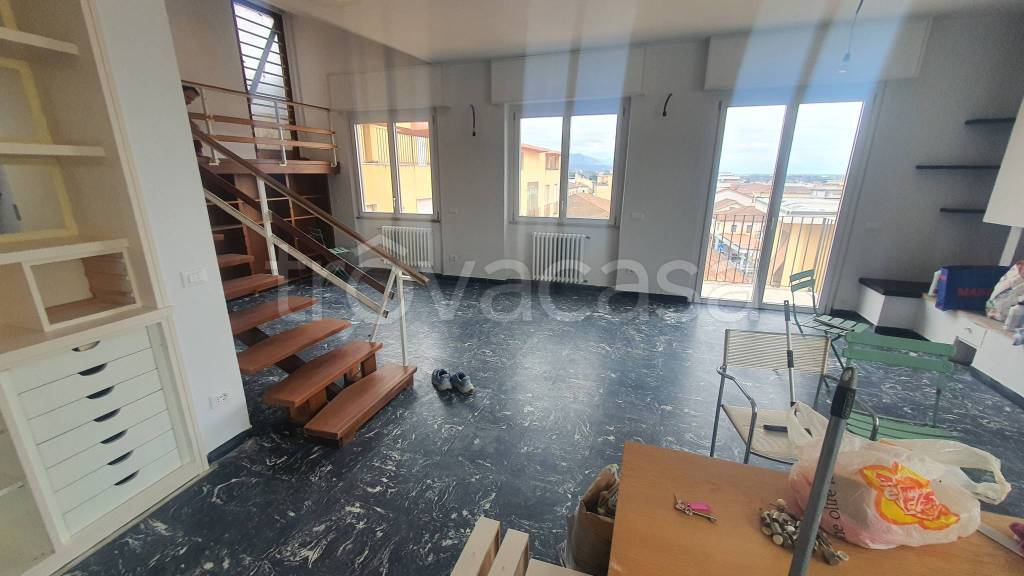 appartamento in affitto a Sarzana