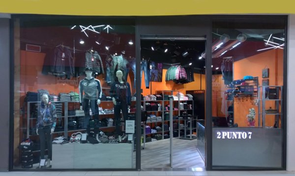 locale commerciale in affitto a Sarzana