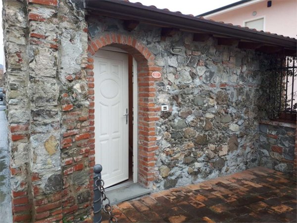 appartamento in affitto a Sarzana