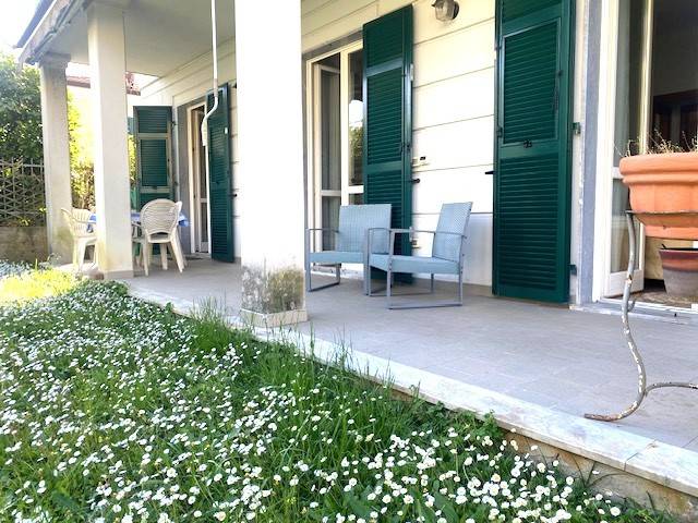 appartamento in affitto a Sarzana in zona Falcinello