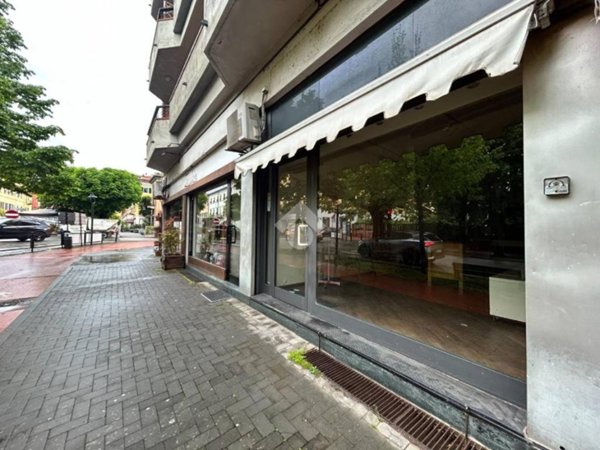 negozio in affitto a Sarzana