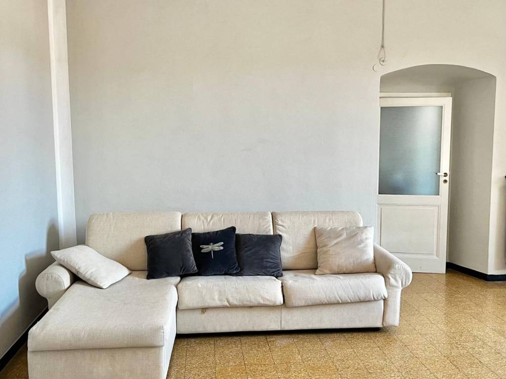appartamento in affitto a Sarzana