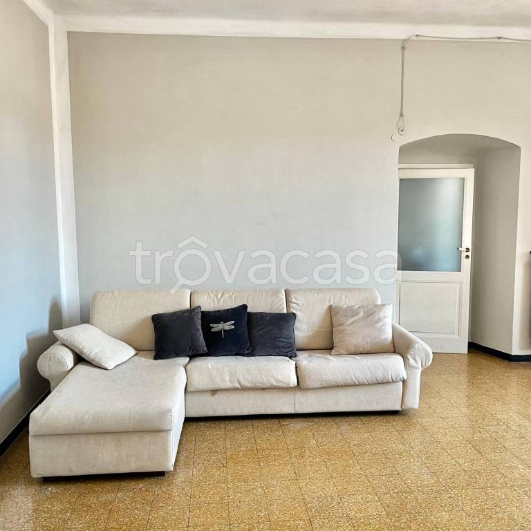 appartamento in affitto a Sarzana
