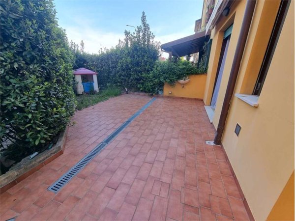 appartamento in affitto a Sarzana