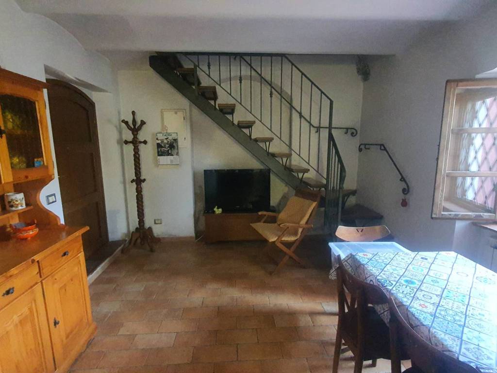 casa indipendente in affitto a Sarzana in zona Falcinello