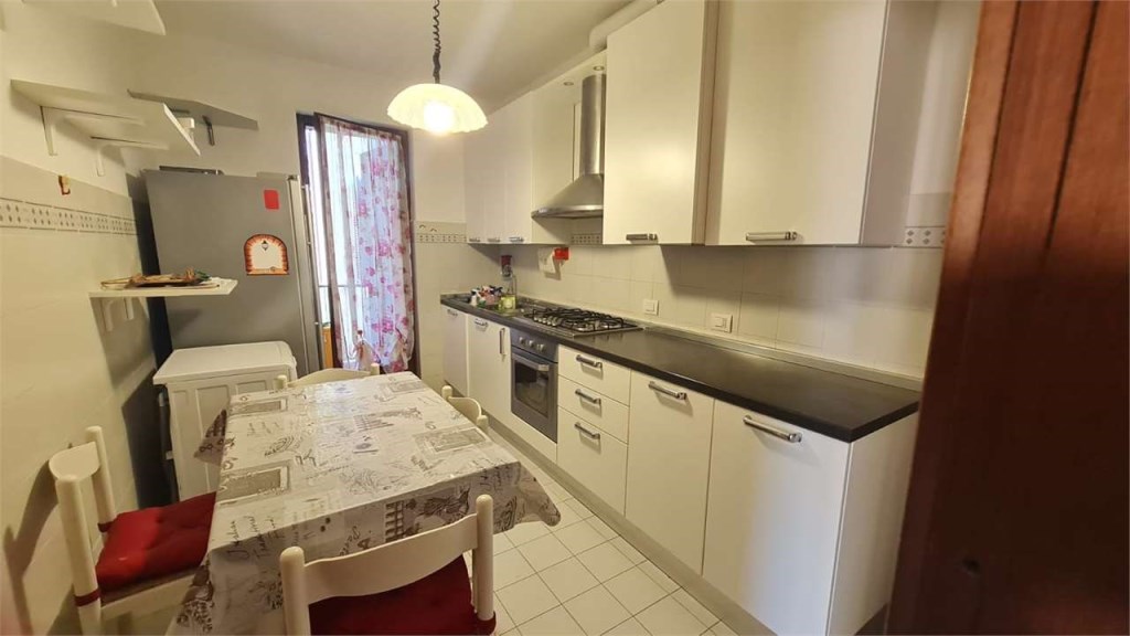 appartamento in affitto a Sarzana