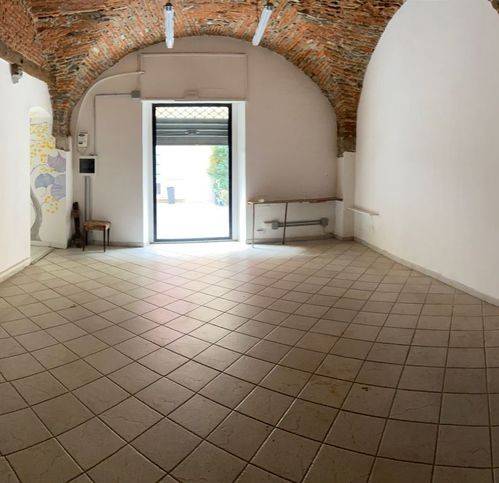 negozio in affitto a Sarzana