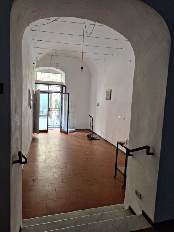 negozio in affitto a Sarzana