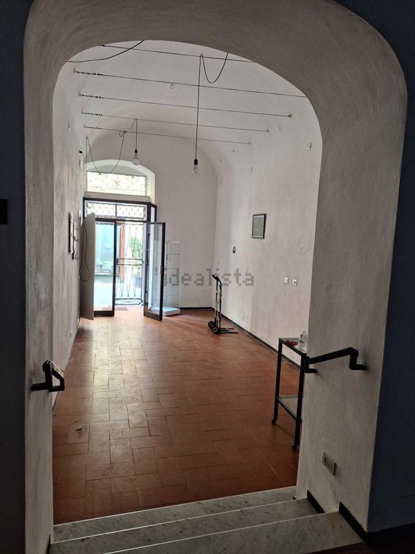 locale di sgombero in affitto a Sarzana