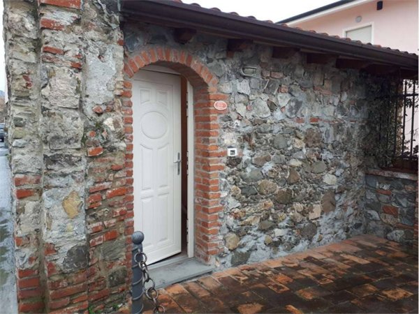 appartamento in affitto a Sarzana