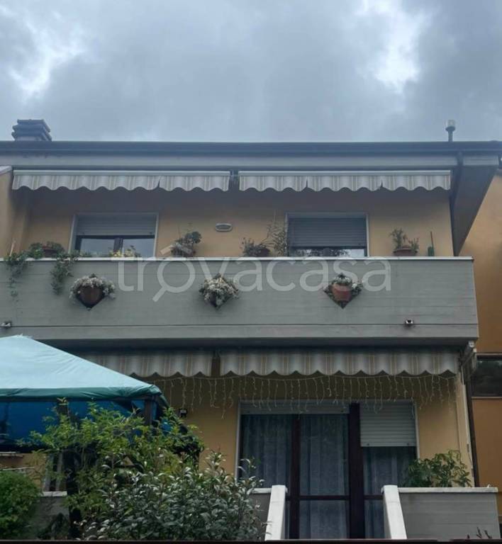 appartamento in affitto a Sarzana