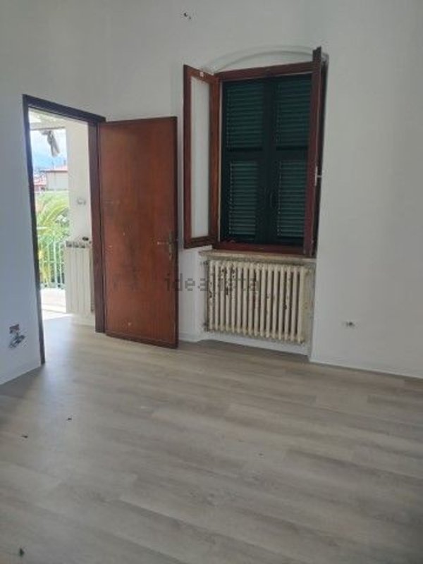 appartamento in affitto a Sarzana