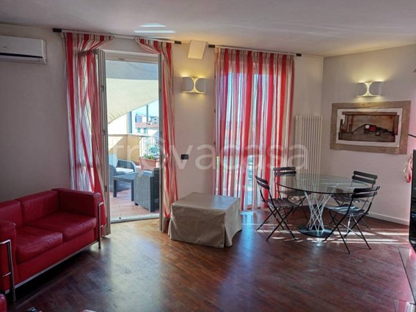 appartamento in affitto a Sarzana