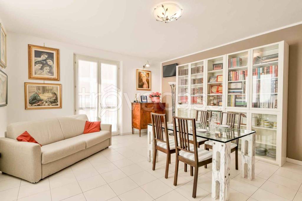 appartamento in affitto a Sarzana