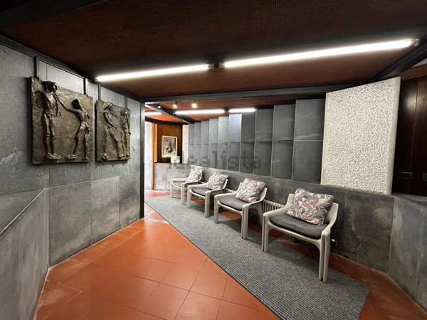 locale commerciale in affitto a Sarzana