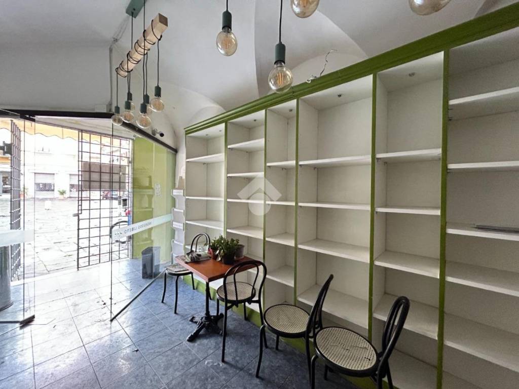 negozio in affitto a Sarzana