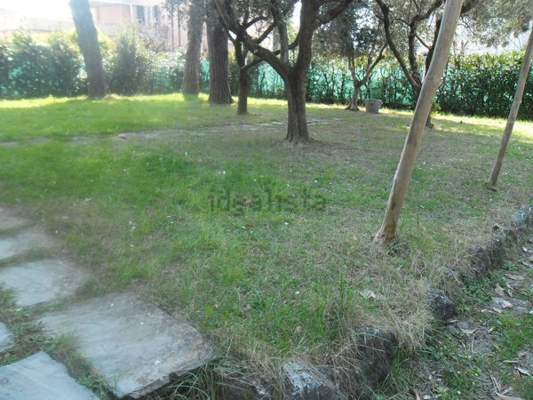 casa indipendente in affitto a Sarzana