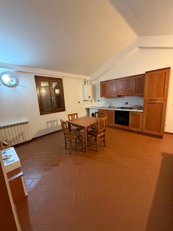 casa indipendente in affitto a Sarzana