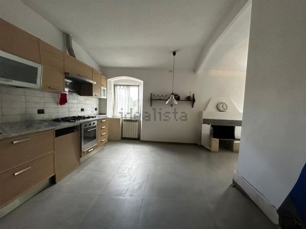 appartamento in affitto a Sarzana