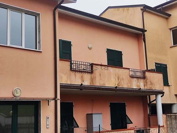 appartamento in affitto a Sarzana