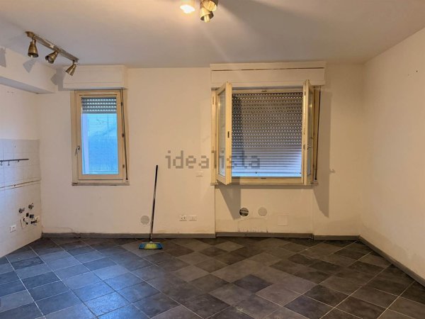 appartamento in affitto a Sarzana