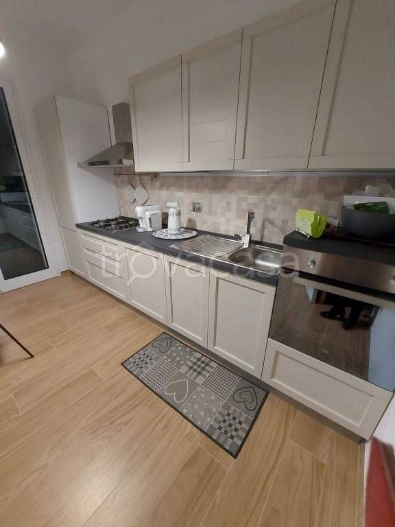 appartamento in affitto a Sarzana