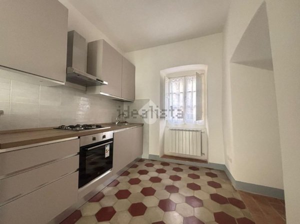 appartamento in affitto a Sarzana