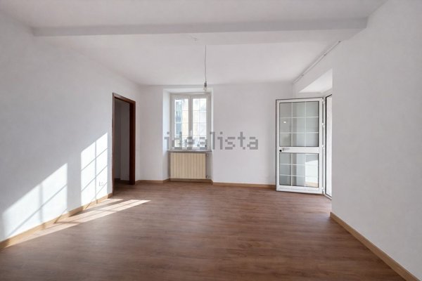 appartamento in affitto a Sarzana