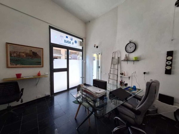 negozio in affitto a Sarzana