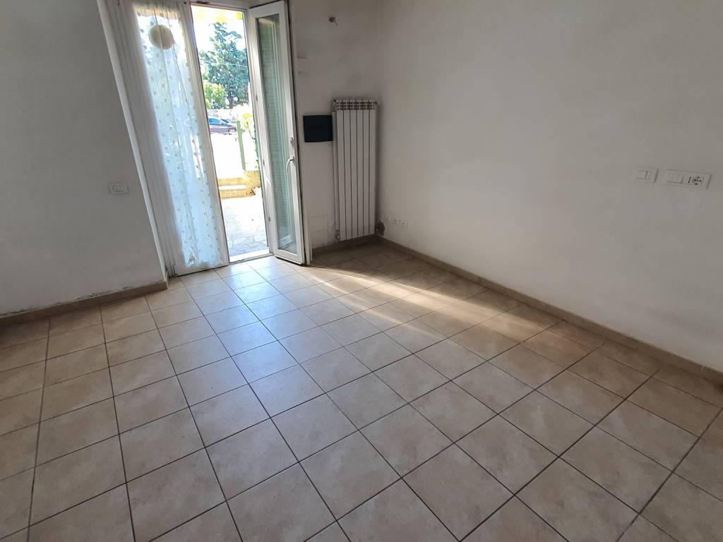 appartamento in affitto a Sarzana