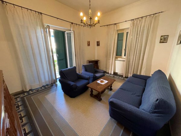 casa indipendente in affitto a Sarzana