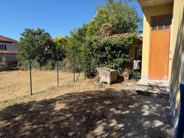 appartamento in affitto a Sarzana
